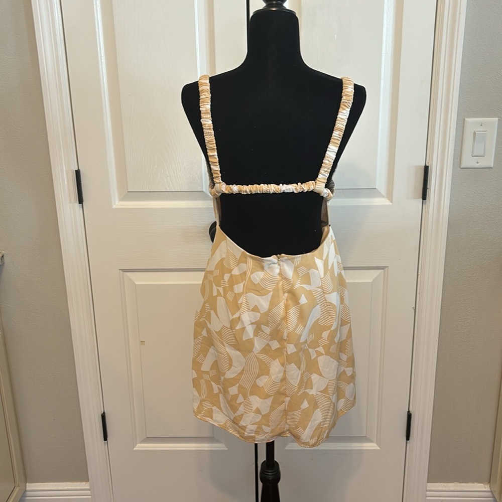 Unique Backless Dress - Picture 2 of 5